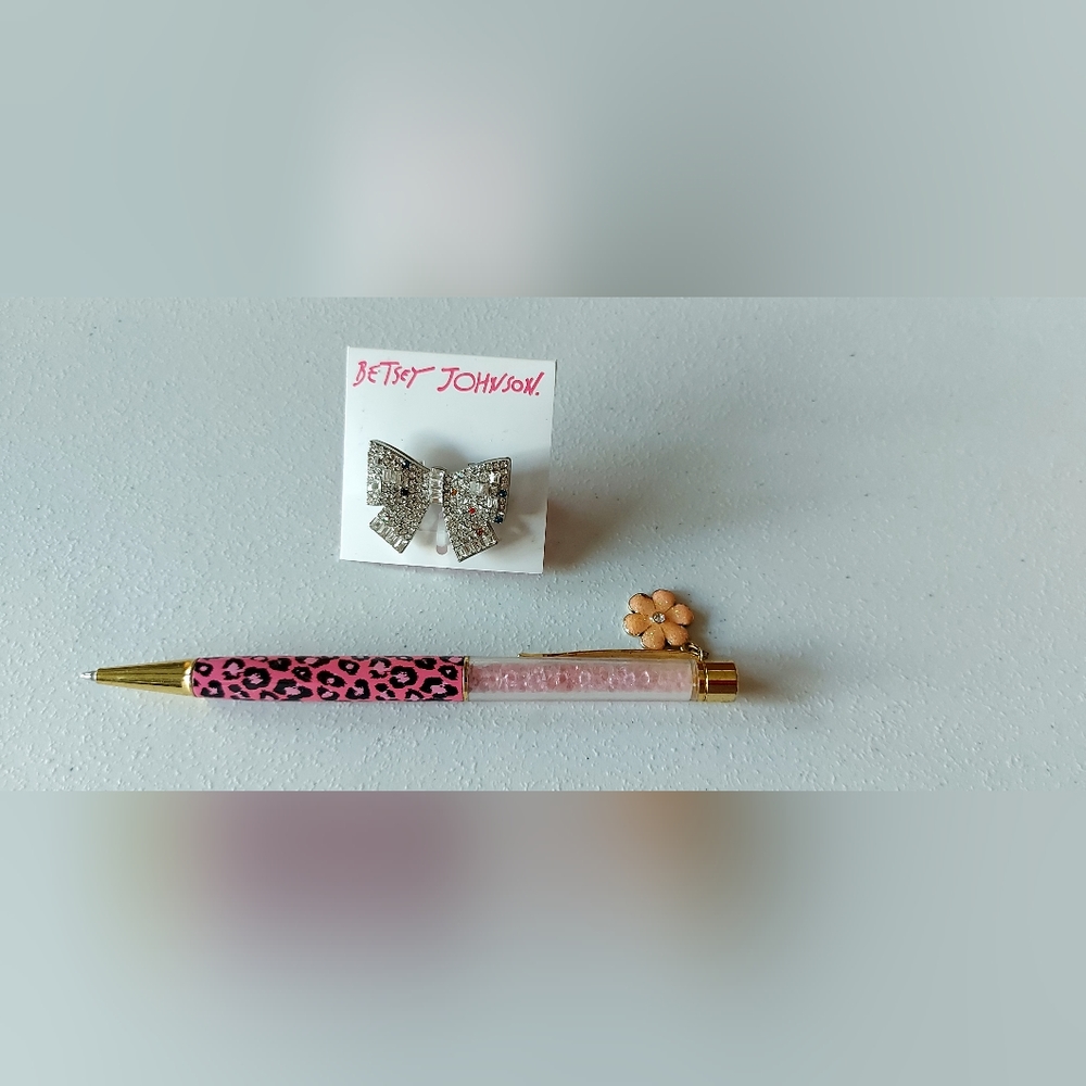 Betsey Johnson Pen and Bow Ring